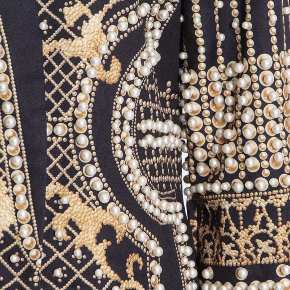 Elegant Black Blazer with Gold and Pearl Details Size M/L - Picture 5 of 7